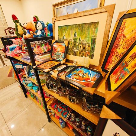 Hayyat Luxury Hotel Suites Lahore Exterior photo