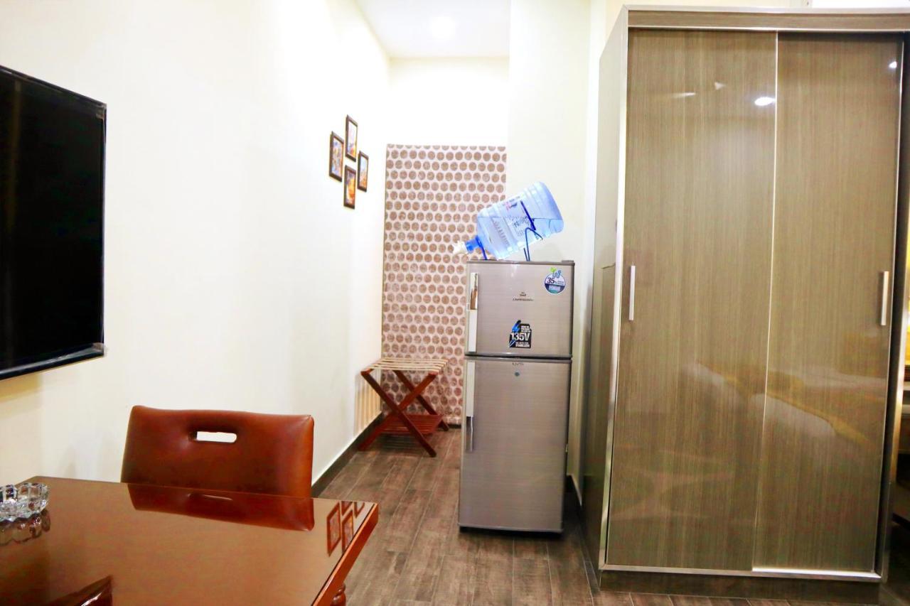 Hayyat Luxury Hotel Suites Lahore Exterior photo