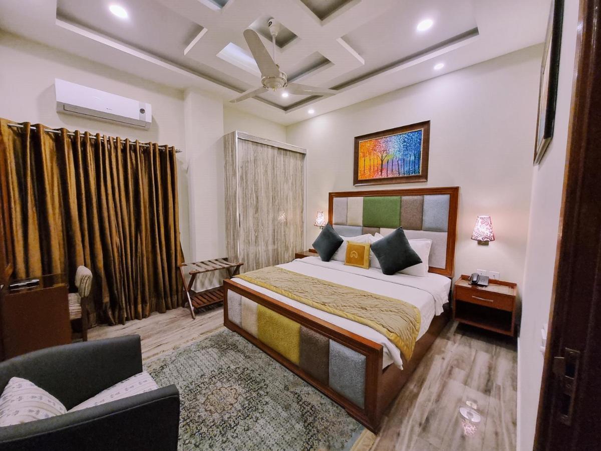 Hayyat Luxury Hotel Suites Lahore Exterior photo