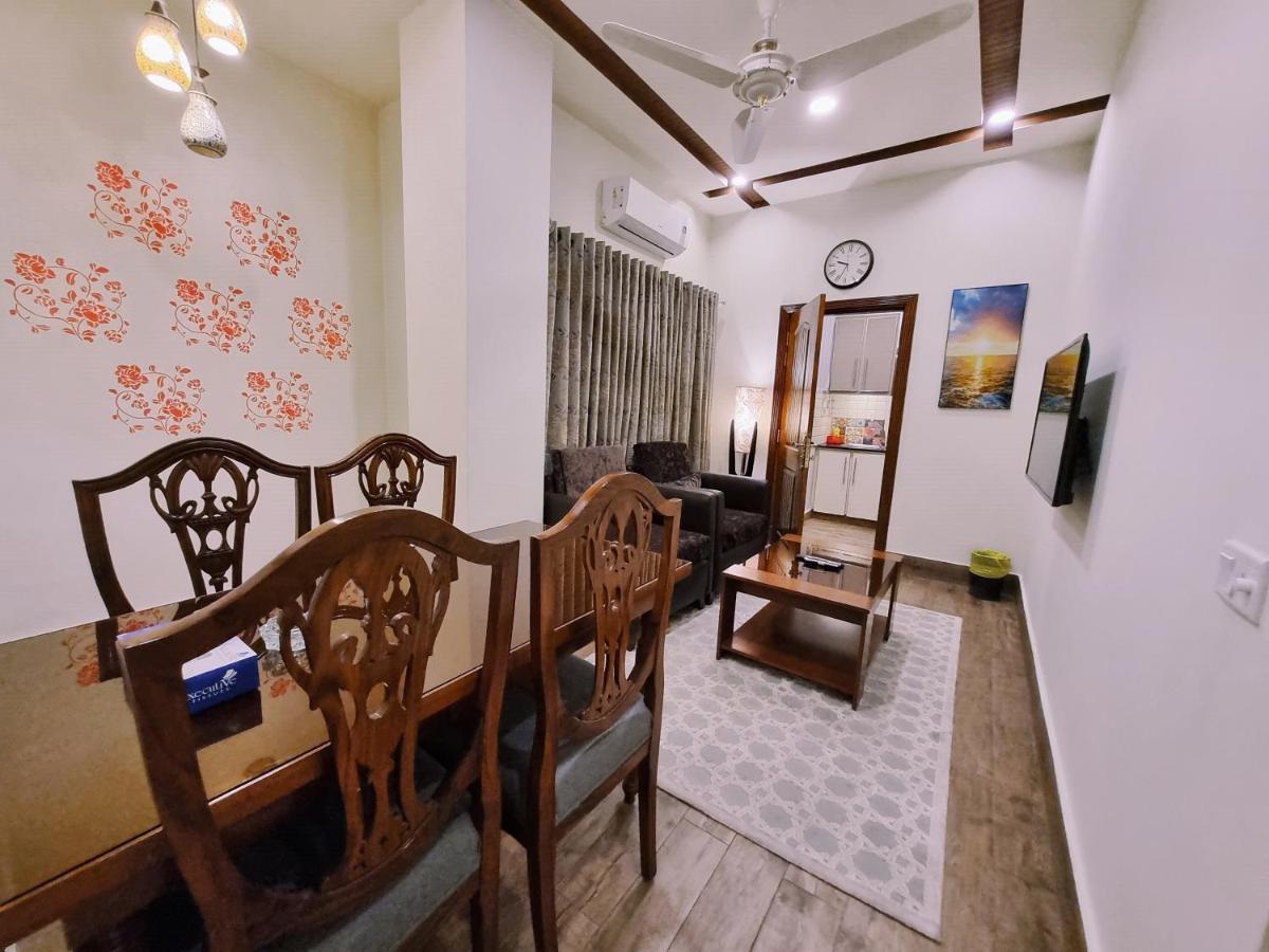 Hayyat Luxury Hotel Suites Lahore Exterior photo